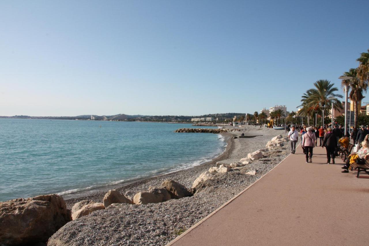 Studio F1 vue mer a 30m des plages Cagnes-sur-Mer Eksteriør billede